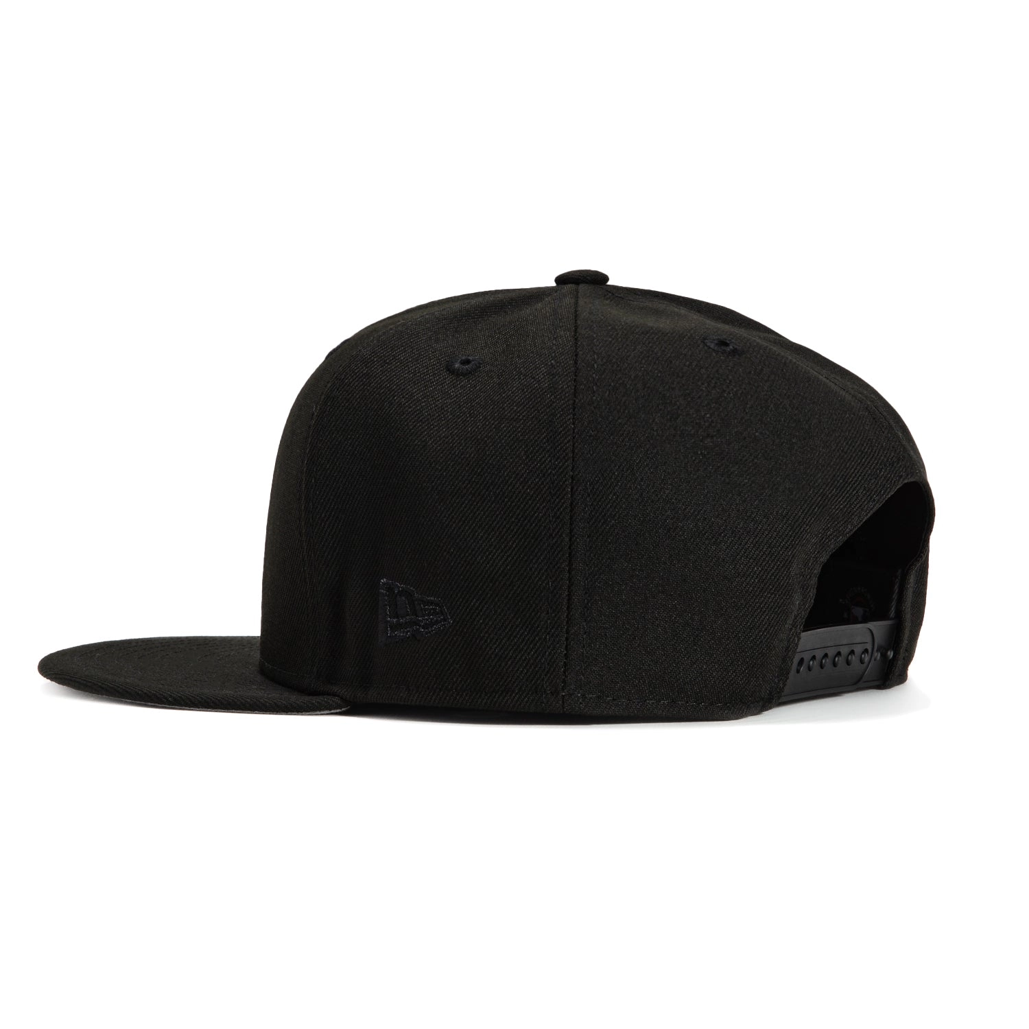 New Era 9Fifty MLB Basic Cincinnati Reds Snapback Hat - Black. Black