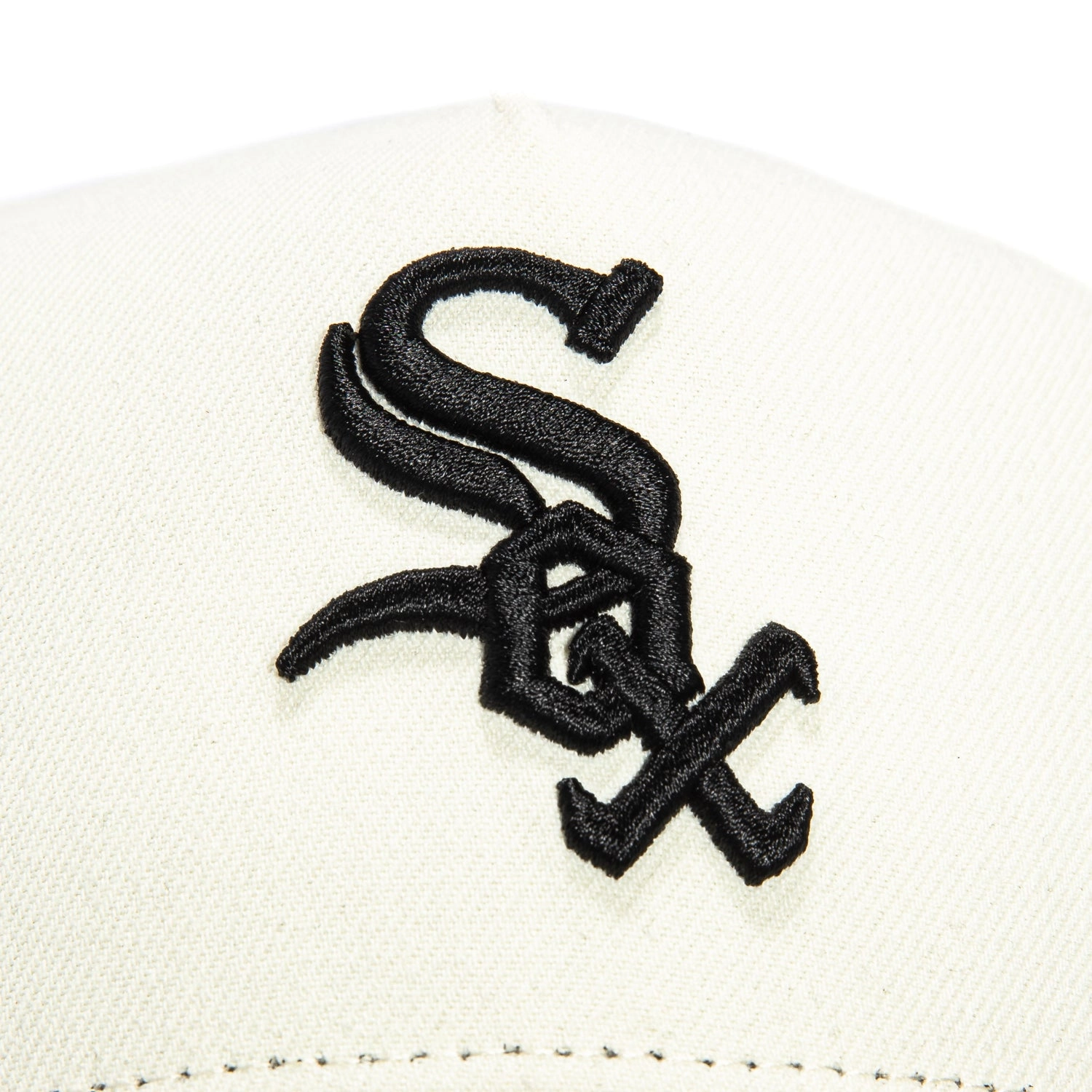New Era 9Forty A-Frame Chicago White Sox Snapback Hat - White. Black