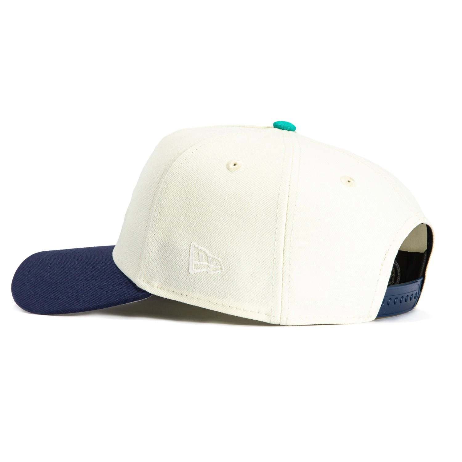 New Era 9Forty A-Frame White Dome New York Islanders Snapback Hat - White. Navy